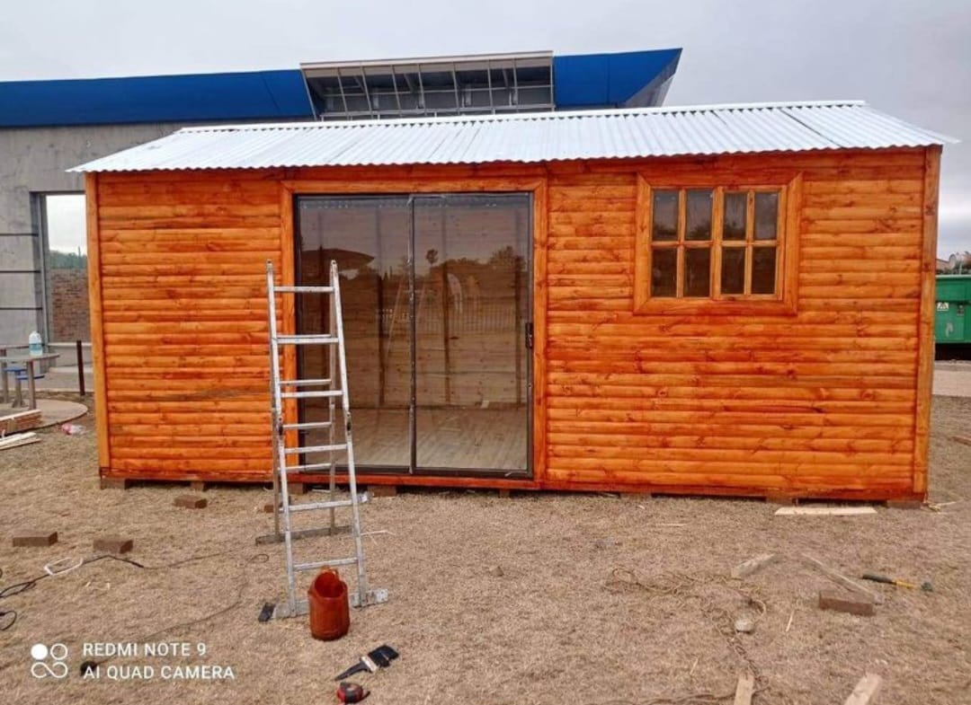 Log Cabin